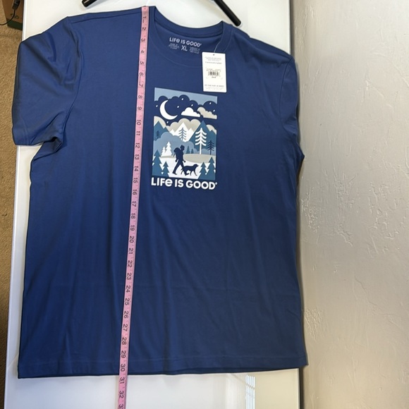 Life is Good graphic tee w/ a winter woods hiking theme XL - Picture 7 of 7